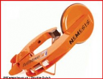 Nemesis Sold Secure Gold Wheel Clamp