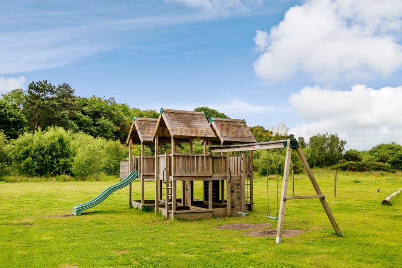 Woodhall Country Park