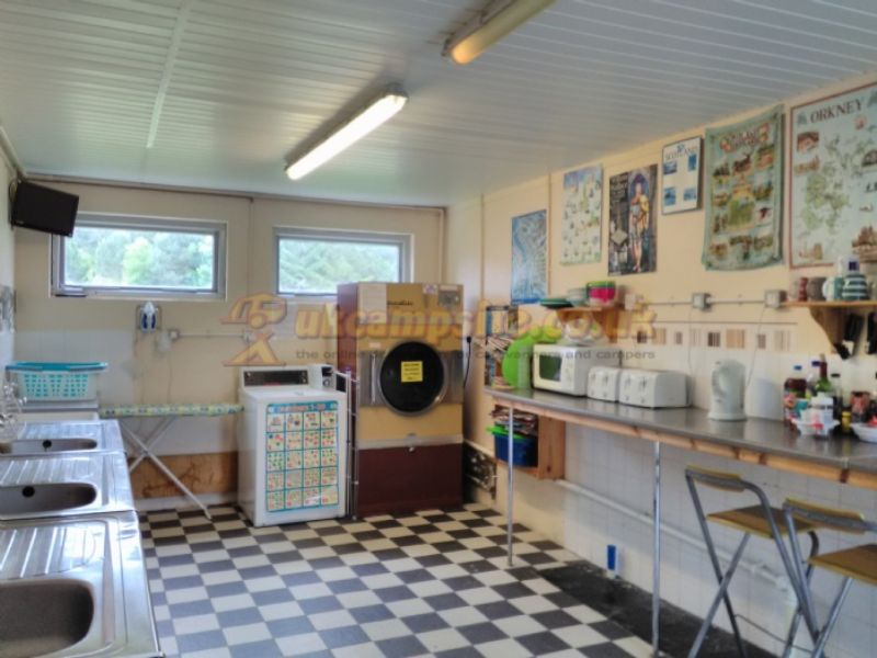Auchnahillin Holiday ( Caravan And Camping ) Park