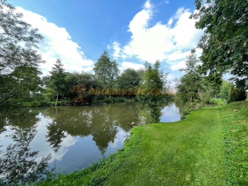 Blackland Lakes Holiday Centre