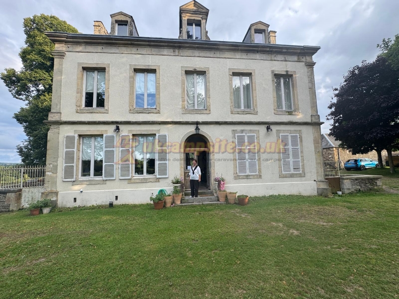 Chateau La Garenne Campsite