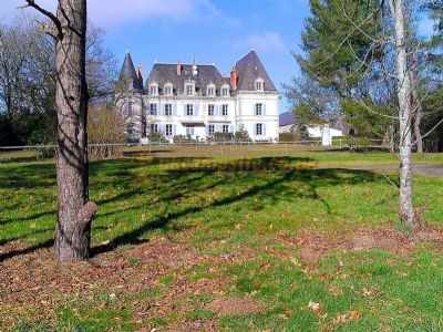 Camping Chateau De Chigy