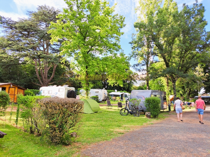 Camping Du Chateau De La Rolandiere