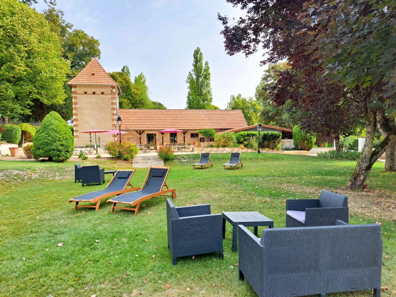 Camping Du Chateau De La Rolandiere
