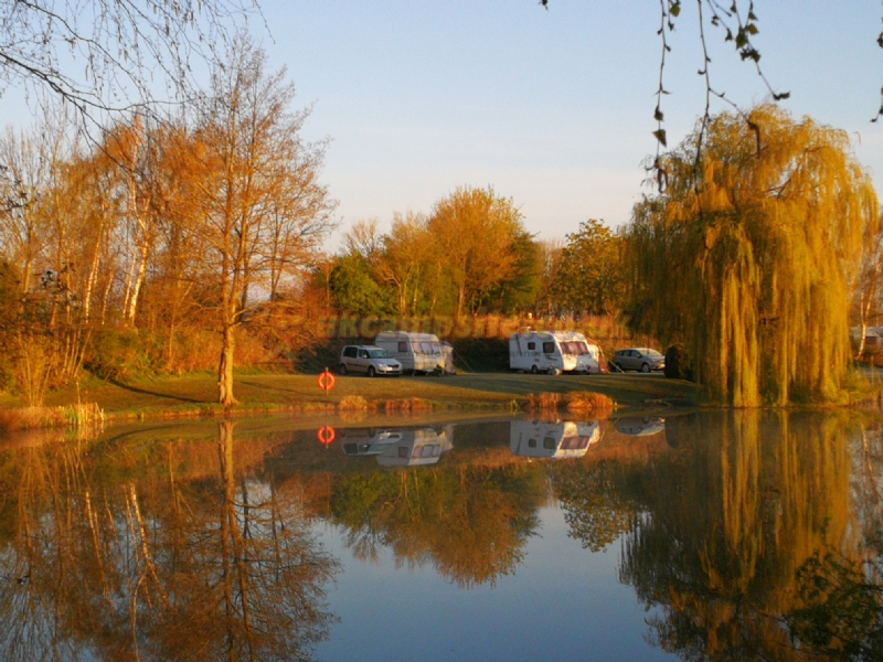 Lakeside Adult Touring Caravan Park