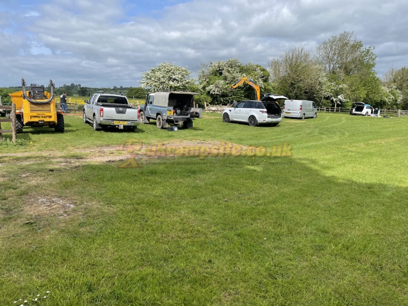 The Duke Hotel Caravan And Campsite