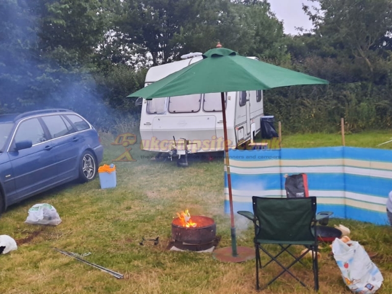 Crosslanes Campsite