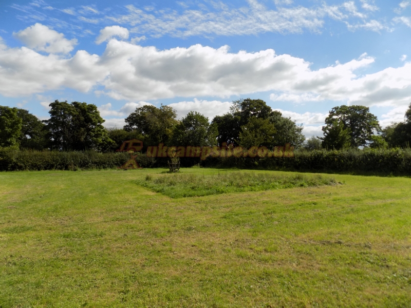 Crosslanes Campsite