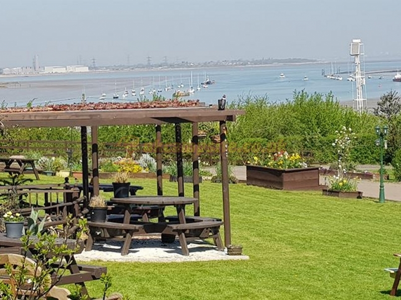 Leobay Camping And Caravan Site
