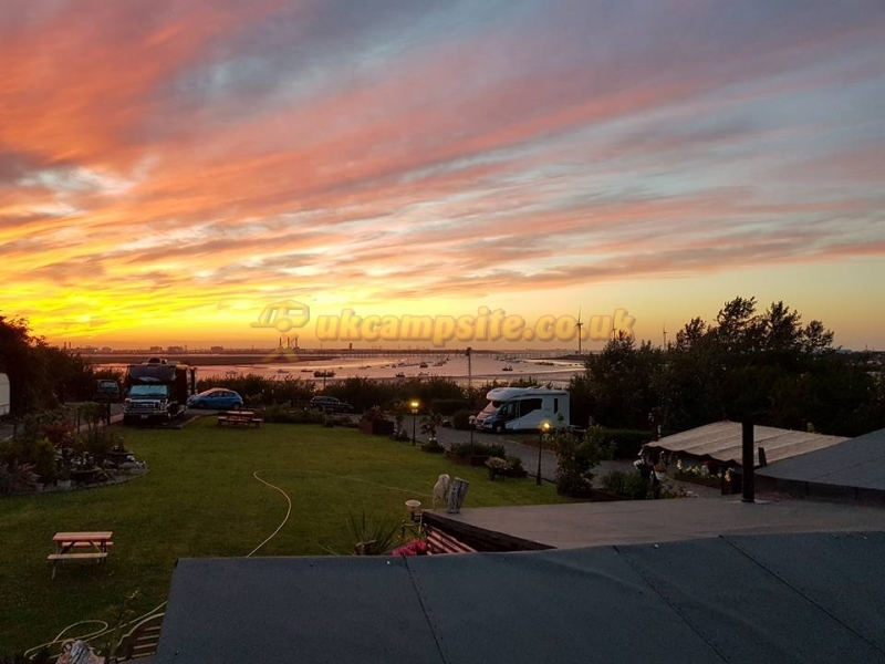 Leobay Camping And Caravan Site