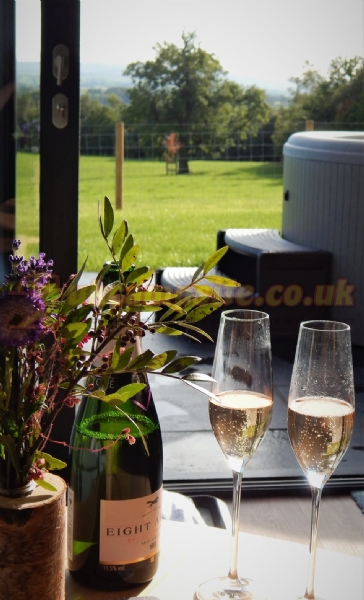 Thornbrook Barn Caravan Site