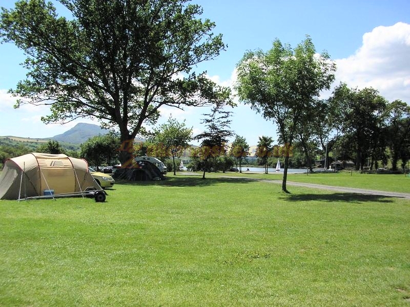 Glanllyn Lakeside Caravan And Camping Park