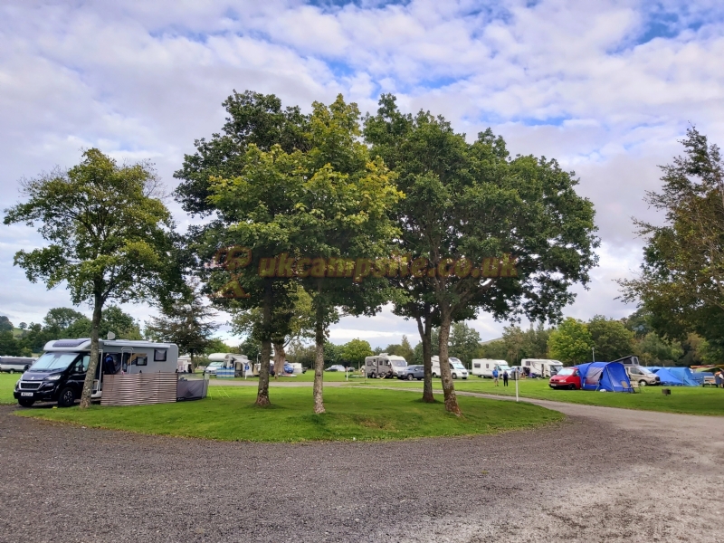 Glanllyn Lakeside Caravan And Camping Park