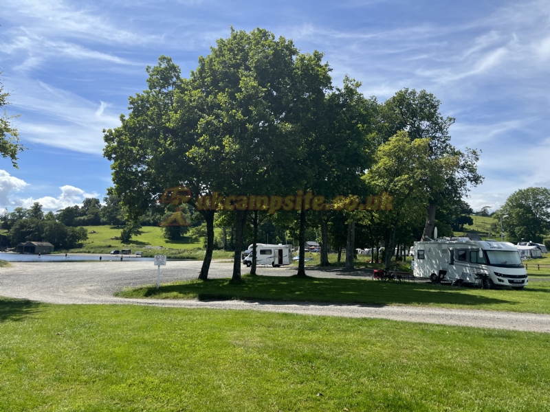 Glanllyn Lakeside Caravan And Camping Park