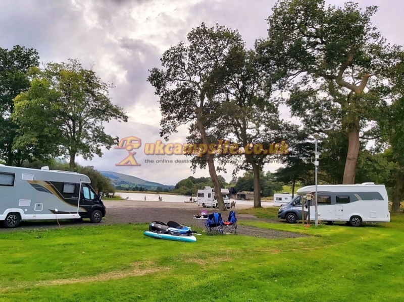 Glanllyn Lakeside Caravan And Camping Park