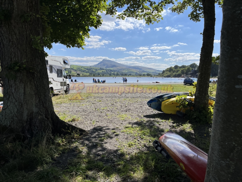 Glanllyn Lakeside Caravan And Camping Park