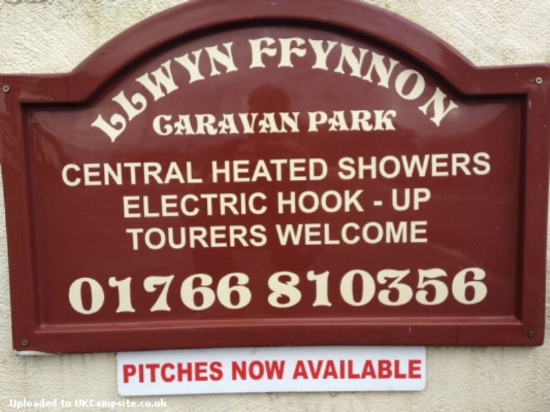 Llwyn Ffynnon Caravan Park