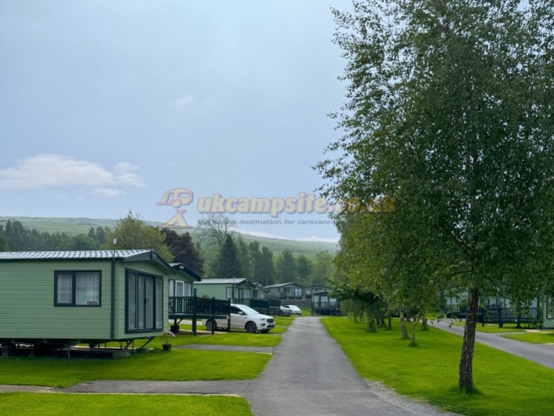 Littondale Country And Leisure Park