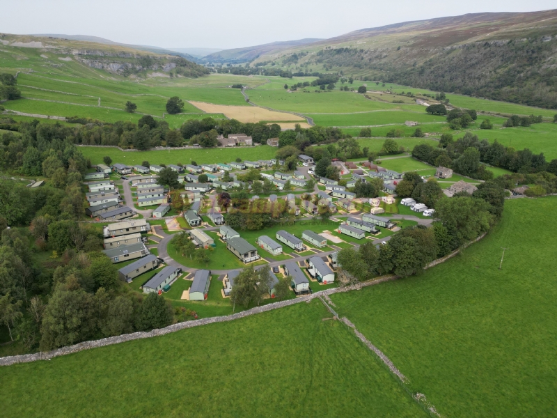 Littondale Country And Leisure Park