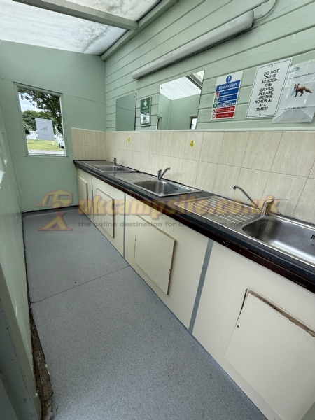 Lee Valley Camping And Caravan Park Edmonton