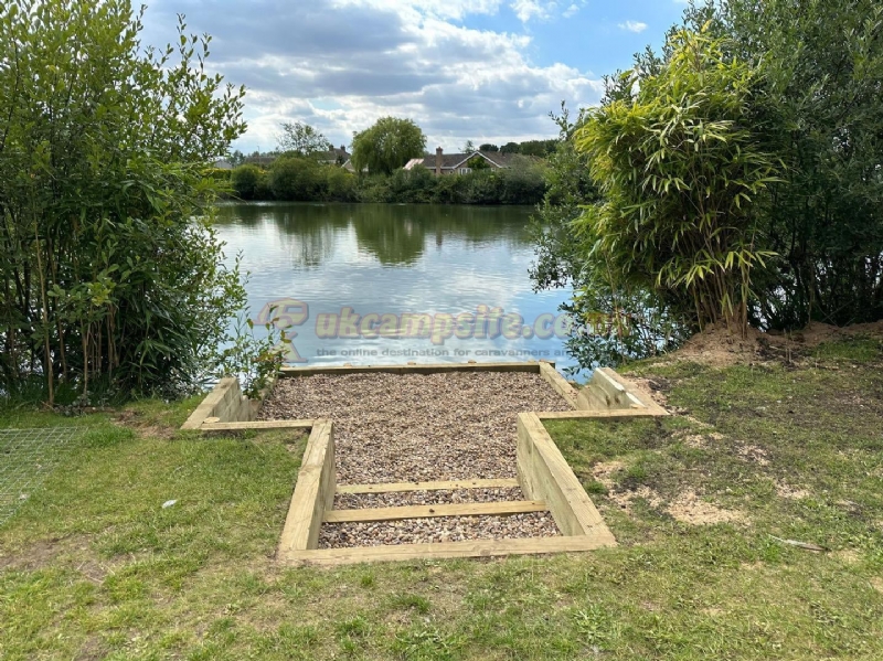 Oasis Lakes And Holidays Caravan Site