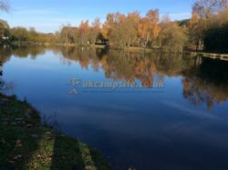 Oasis Lakes And Holidays Caravan Site