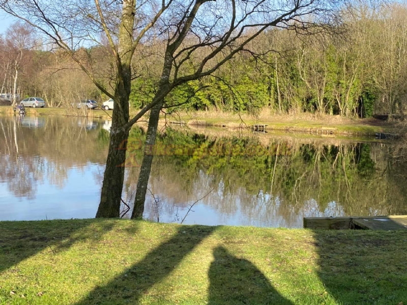 Oasis Lakes And Holidays Caravan Site