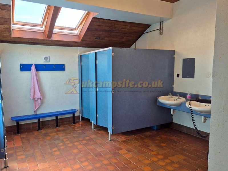 Dolgamedd Camping And Caravan Park Snowdonia
