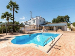 Lemon Tree Villa Caravan And Rv Parking