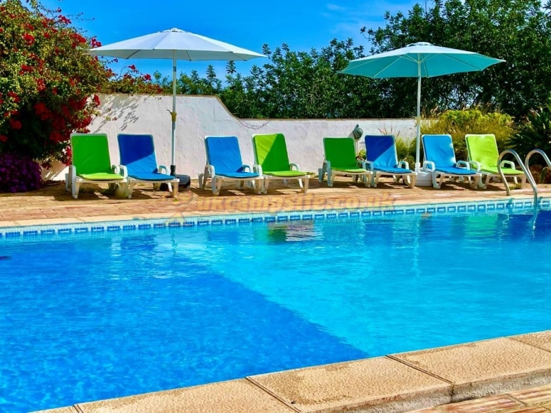Lemon Tree Villa Caravan And Rv Parking