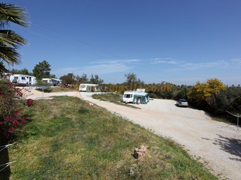 Lemon Tree Villa Caravan And Rv Parking
