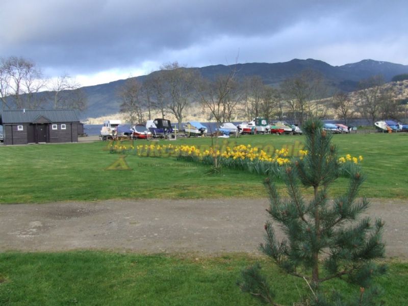 Drummond Fish Farm Touring Caravan Park