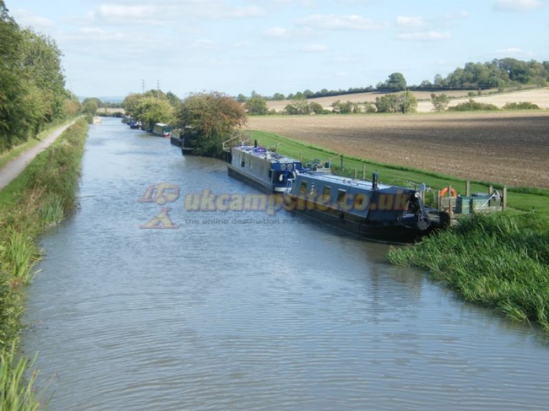 Marsh Farm Canal Caravan Site