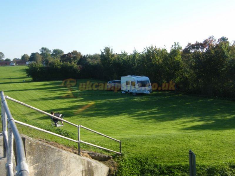 Marsh Farm Canal Caravan Site