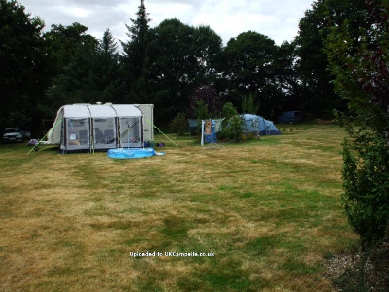 Pinabre Camping And Caravan Site