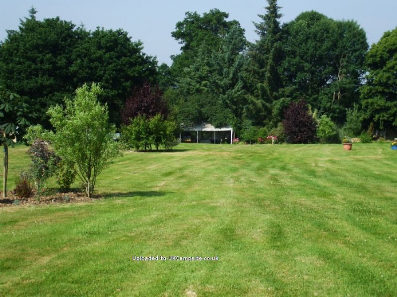 Pinabre Camping And Caravan Site