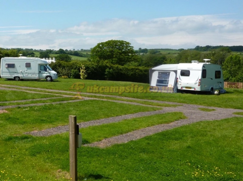 Trippenkennett Farm Amping And Caravanning Site