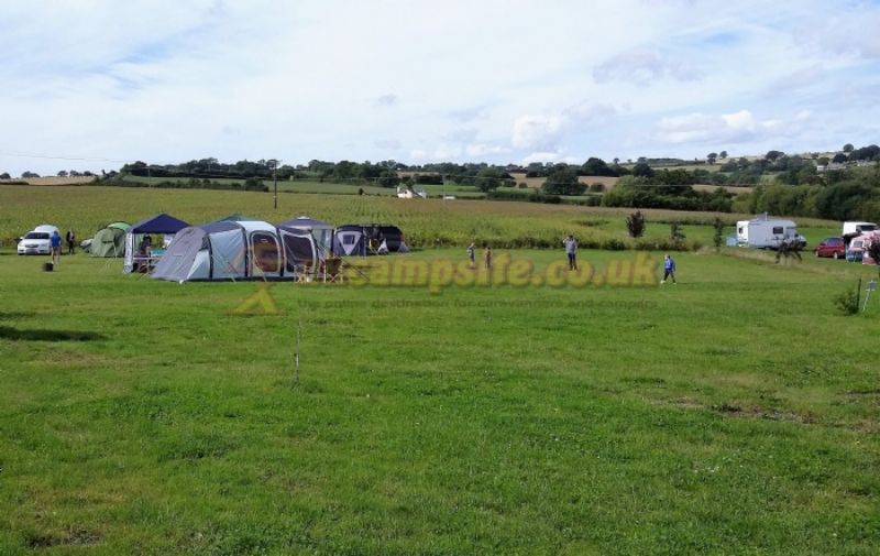 Trippenkennett Farm Amping And Caravanning Site