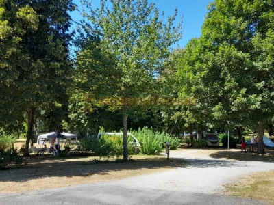 Camping De Courtille
