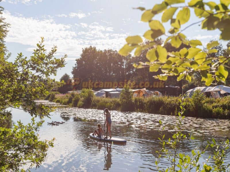 Camping Huttopia De Roos