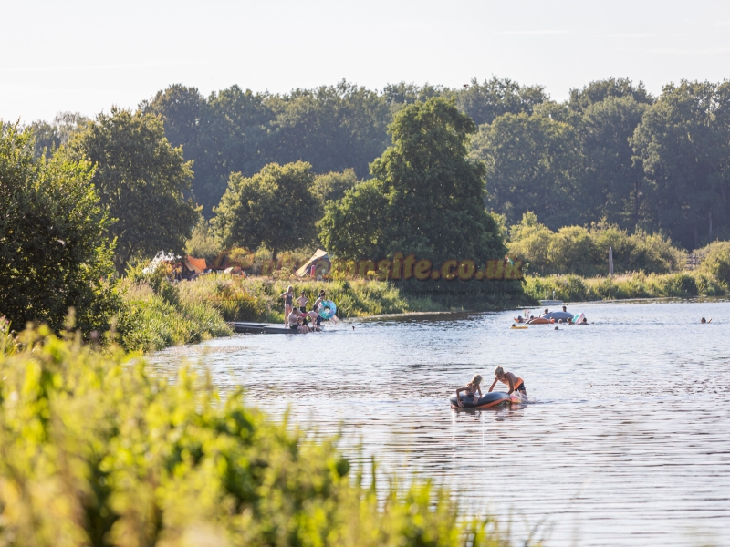 Camping Huttopia De Roos