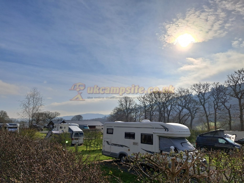 Elan Oaks Caravan And Campsite