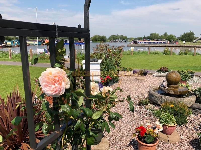 Overwater Marina Touring Park