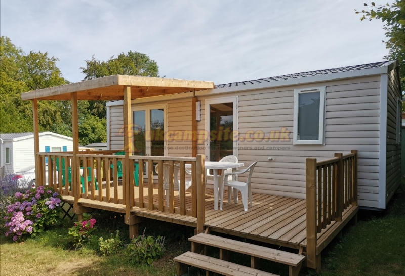 Camping Les Garennes De La Mer ***
