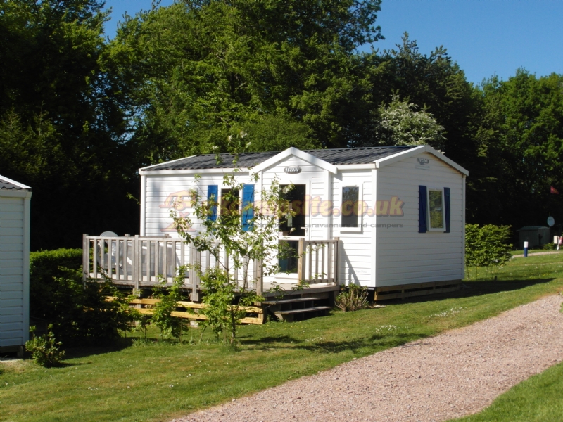 Camping Les Garennes De La Mer ***