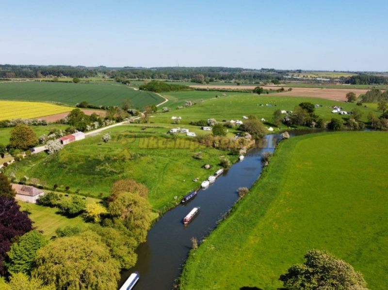 Castle Farm Campsite Fotheringhay
