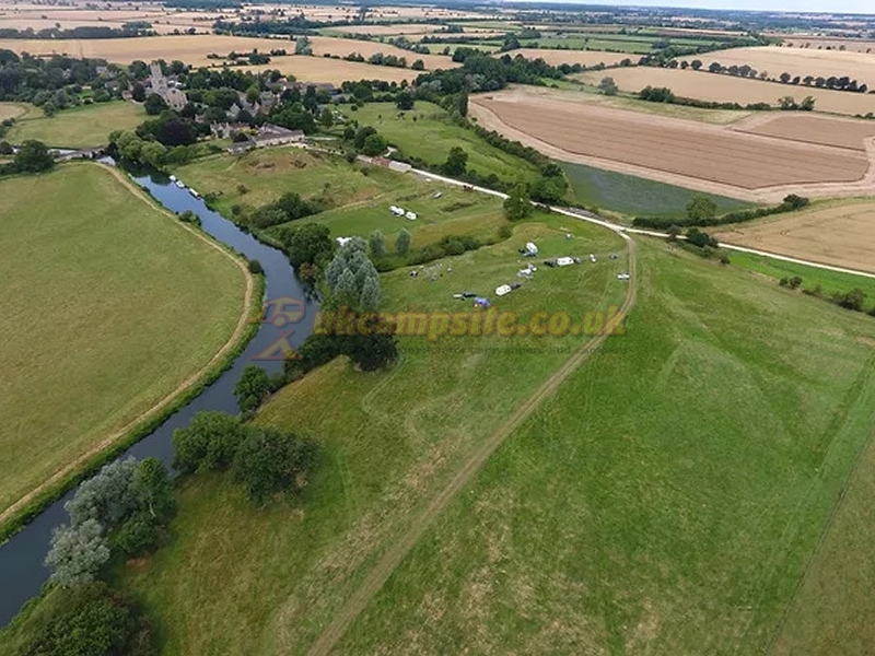 Castle Farm Campsite Fotheringhay