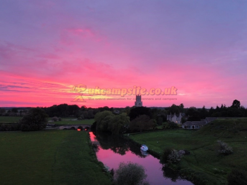 Castle Farm Campsite Fotheringhay
