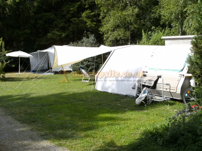 Camping Aux Sources De Lescheret