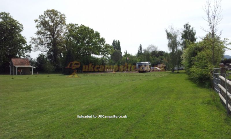 Newland Meadows Camping And Caravan Park